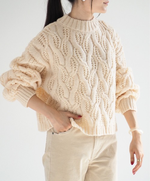 cepo（セポ）の「モックネックケーブルニット（ニット/セーター・レディース・グレー/オフホワイト/レッド・M）」の6枚目の写真