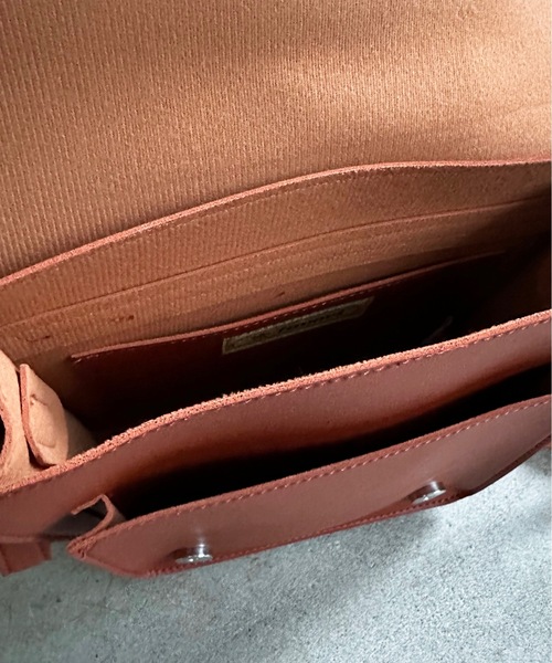 favori（ファヴォリ）の「EM:favori サッチェルショルダー（ショルダーバッグ・レディース・ブラウン/ブラック・FREE）」の11枚目の写真