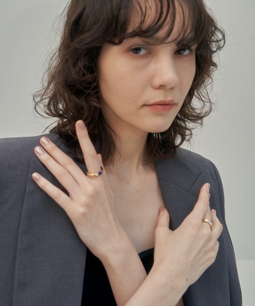unsheer(アンシアー)の「embed ring / サイズ展開あり(リング・レディース・シルバー×ブルー/ゴールド系その他/ホワイト×シルバー/ホワイト×ゴールド・#13/#11)」の6枚目の写真