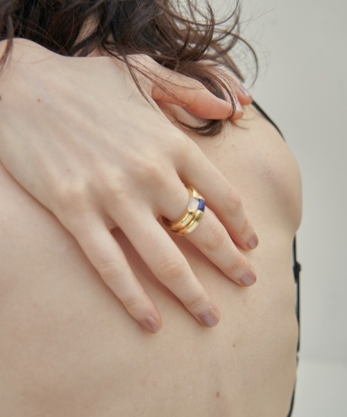 unsheer(アンシアー)の「embed ring / サイズ展開あり(リング・レディース・シルバー×ブルー/ゴールド系その他/ホワイト×シルバー/ホワイト×ゴールド・#13/#11)」の7枚目の写真