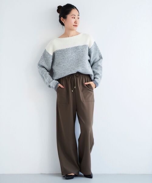 le.coeur blanc（ルクールブラン）の「ヘリンボーン柄ボートネックニット（ニット/セーター・レディース・ブラック系その他/グレー系その他/ホワイト系その他2・38）」の5枚目の写真