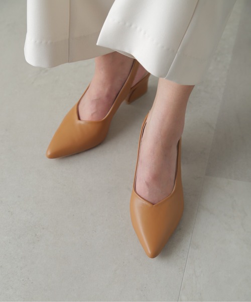 FREE'S MART（フリーズマート）の「◆バッグスリングパンプス（パンプス・レディース・ベージュ/ホワイト/シルバー・MEDIUM/SMALL）」の5枚目の写真