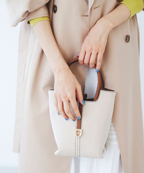 le.coeur blanc（ルクールブラン）の「ベルト付ショルダーBAG（ショルダーバッグ・レディース・ブラウン系その他3/グレイッシュベージュ・FREE）」の8枚目の写真