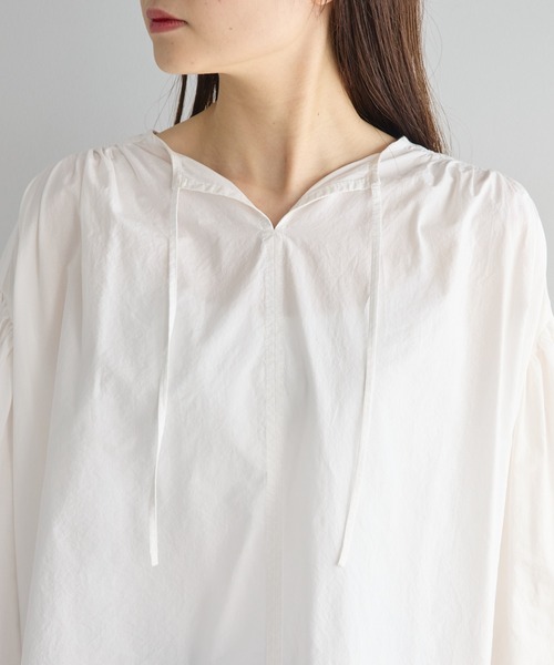PUAL CE CIN（ピュアルセシン）の「タイプライタースキッパーブラウス（シャツ/ブラウス・レディース・グレイッシュベージュ/オフホワイト・FREE）」の18枚目の写真