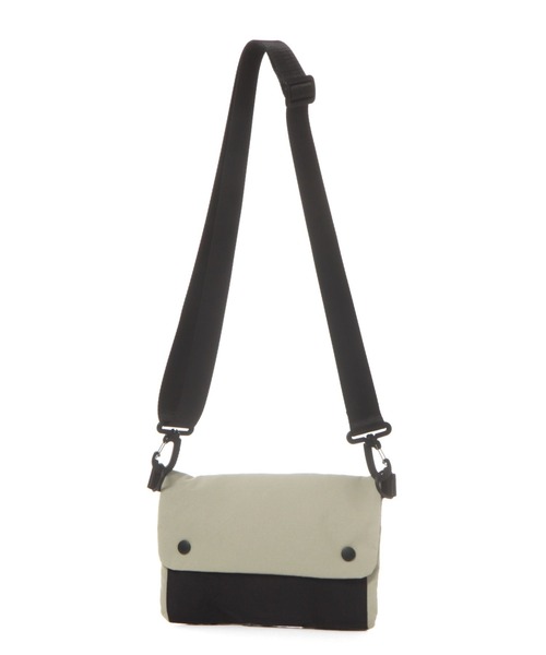 LAKOLE（ラコレ）の「リップルサコッシュ / 110646（ショルダーバッグ・メンズ・ブルー/ブラック/ベージュ・FREE）」の18枚目の写真