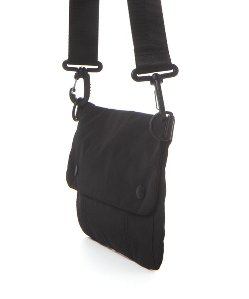 LAKOLE（ラコレ）の「リップルサコッシュ / 110646（ショルダーバッグ・メンズ・ブルー/ブラック/ベージュ・FREE）」の12枚目の写真