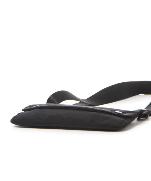 LAKOLE（ラコレ）の「リップルサコッシュ / 110646（ショルダーバッグ・メンズ・ブルー/ブラック/ベージュ・FREE）」の14枚目の写真