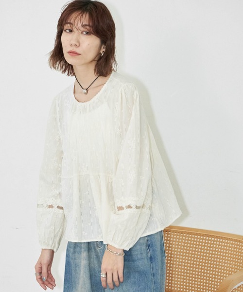 Auntie Rosa Holiday(アンティローザホリデー)の「カットワークレースブラウス(シャツ/ブラウス・レディース・アイボリー/オフホワイト・FREE)」の5枚目の写真