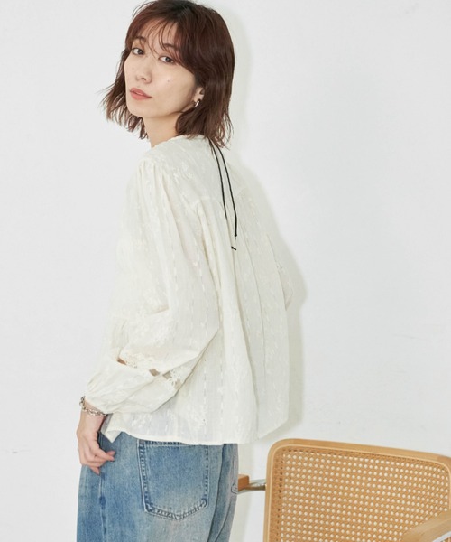 Auntie Rosa Holiday(アンティローザホリデー)の「カットワークレースブラウス(シャツ/ブラウス・レディース・アイボリー/オフホワイト・FREE)」の9枚目の写真