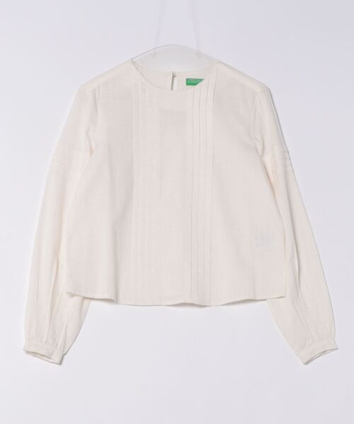 BENETTON (UNITED COLORS OF BENETTON)（ベネトンユナイテッドカラーズオブベネトン）の「プリーツ入りパフスリーブバックボタン長袖ブラウス（シャツ/ブラウス・レディース・ライトブルー/ホワイト・XX-SMALL/X-SMALL/SMALL/MEDIUM）」の5枚目の写真