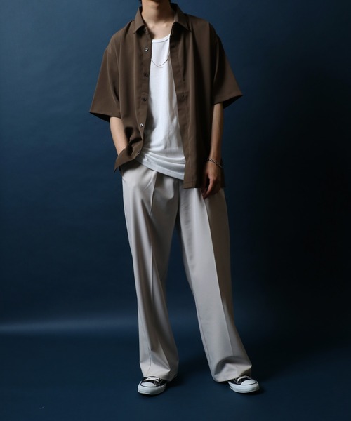 ANPAS（アンパス）の「Polyester Twill Fabric Fly front Shirt ポリツイル 比翼仕立て オーバーサイズ 無地半袖シャツ（シャツ/ブラウス・メンズ・ブラウン/ブラック/ホワイト/チャコール・LL/L/M）」の9枚目の写真