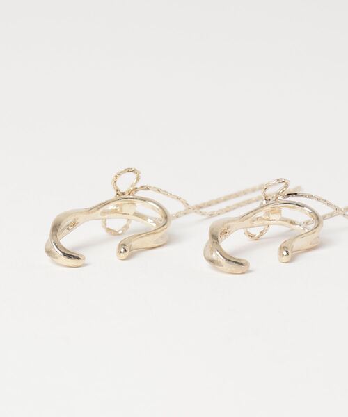 Zoule（ゾーラ）の「Zoule ゾーラ:ruban　ルヴァン　イヤーカフ　両耳イヤカフ　イヤリング（セットイヤーカフ）（イヤーカフ・レディース・ゴールド/シルバー・FREE）」の10枚目の写真