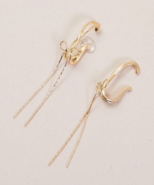 Zoule（ゾーラ）の「Zoule ゾーラ:ruban　ルヴァン　イヤーカフ　両耳イヤカフ　イヤリング（セットイヤーカフ）（イヤーカフ・レディース・ゴールド/シルバー・FREE）」の2枚目の写真