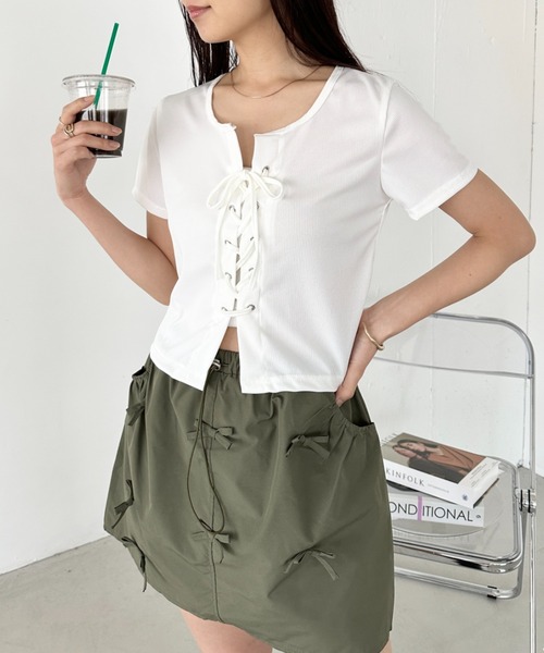 セール】レースアップ クロップド丈半袖トップス（Tシャツ