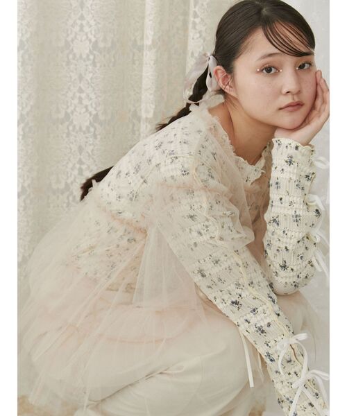 merry jenny（メリージェニー）の「floral print レースtops（Tシャツ/カットソー・レディース・アイボリー/ピンク/オフホワイト・FREE）」の6枚目の写真