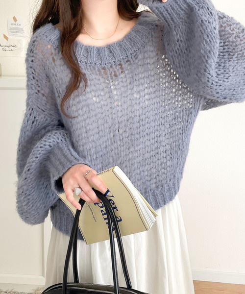 classicalelf（クラシカルエルフ）の「1枚でお洒落見え。レイヤードで魅せる、大人の透明感。メッシュオーバーサイズニット（ニット/セーター・レディース・チャコール/イエロー/パープル/グリーン/ブラウン/ブルー/アイボリー・MEDIUM/LARGE/X-LARGE/SMALL）」の15枚目の写真