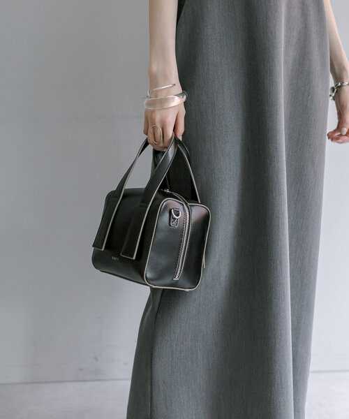 loti(ロティ)の「【3色展開】loti ボックスボストンBAG(トートバッグ・レディース・カーキ/ブラック/オフホワイト・ONE SIZE)」の19枚目の写真