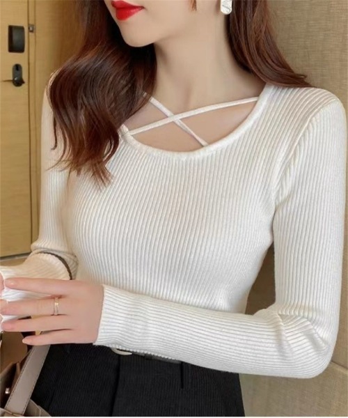 おしゃれスタ(オシャレスタ)の「クロスデザインラウンドネックニットカットソー(Tシャツ/カットソー・レディース・アイボリー/ブラウン/ホワイト/ブラック・FREE)」の16枚目の写真