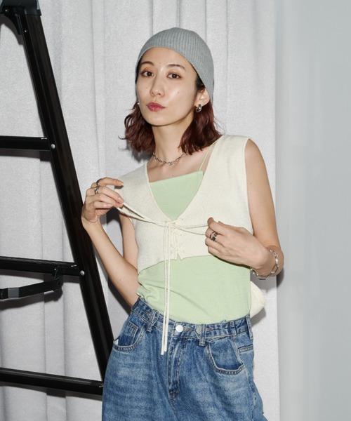 Auntie Rosa Holiday(アンティローザホリデー)の「バックリボンブークレレースアップビスチェ(ベスト・レディース・ブラック/オフホワイト・FREE)」の21枚目の写真