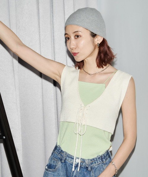 Auntie Rosa Holiday(アンティローザホリデー)の「バックリボンブークレレースアップビスチェ(ベスト・レディース・ブラック/オフホワイト・FREE)」の22枚目の写真