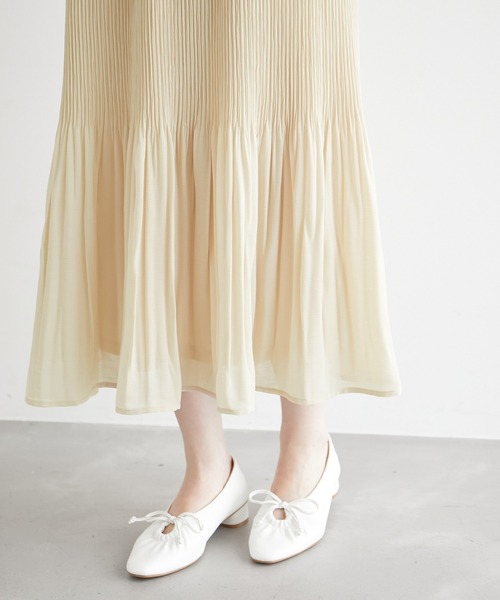 ROPE' PICNIC（ロペピクニック）の「プリーツワンピース（ワンピース・レディース・ブラウン/ベージュ/チャコールグレー・38）」の17枚目の写真