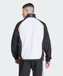 【新品】ADIDAS × NTS RADIO 総柄プリント SSTトラックトップ adidas（アディダス）の「adidas × NTS Radio 総柄プリント SST