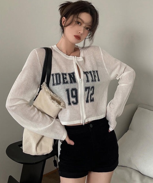 Mayree（メイリー）の「【Mayree】ZIPトップス（カーディガン/ボレロ・レディース・ブラック/ホワイト・SMALL/MEDIUM/LARGE）」の3枚目の写真