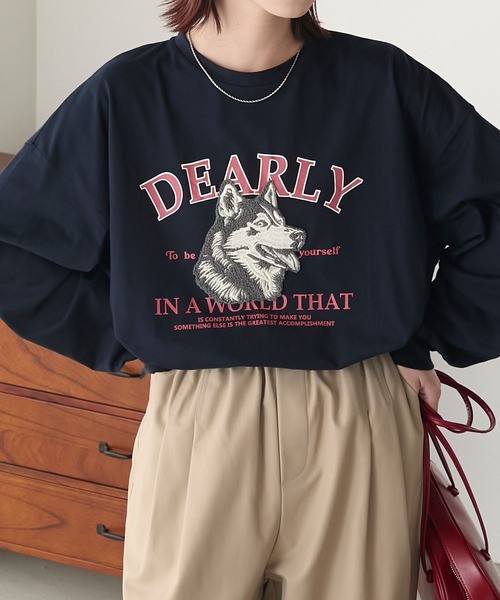 BONLECILL(ボンルシール)の「DOGサガラ刺繍×プリントオーバーロンTEE(Tシャツ/カットソー・レディース・ブルー/チャコールグレー/オフホワイト/ホワイト系/ライトブルー/オートミール/ダークグレー/スミクロ/ネイビー・FREE)」の8枚目の写真