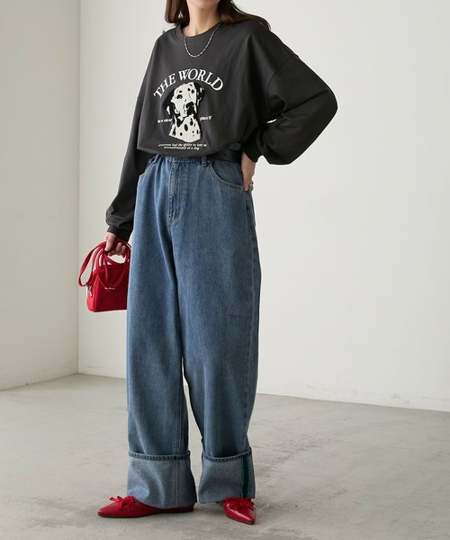 BONLECILL(ボンルシール)の「DOGサガラ刺繍×プリントオーバーロンTEE(Tシャツ/カットソー・レディース・ブルー/チャコールグレー/オフホワイト/ホワイト系/ライトブルー/オートミール/ダークグレー/スミクロ/ネイビー・FREE)」の17枚目の写真
