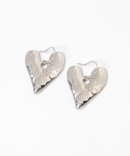 LAKOLE(ラコレ)の「変形ハートフックピアス / 131310(ピアス(両耳用)・レディース・その他1/その他2・FREE)」の2枚目の写真