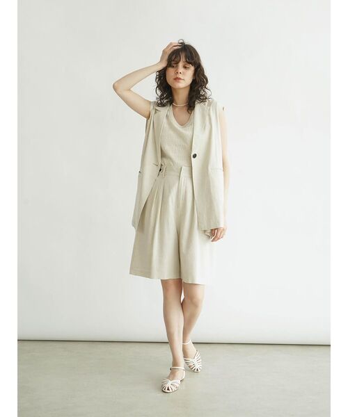 FIKA.（フィーカ）の「Back open gilet（ベスト・レディース・ベージュ/アイボリー/ブラック・MEDIUM）」の20枚目の写真
