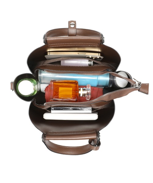 Ungrid（アングリッド）の「【Ungrid/アングリッド】キーチャーム付　軽量両アオリポケット2WAYバッグ（ハンドバッグ・レディース・アイボリー/グレイッシュベージュ/ブラック/ブラウン・FREE）」の22枚目の写真