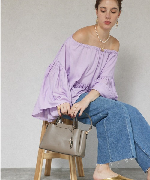 Ungrid（アングリッド）の「【Ungrid/アングリッド】キーチャーム付　軽量両アオリポケット2WAYバッグ（ハンドバッグ・レディース・アイボリー/グレイッシュベージュ/ブラック/ブラウン・FREE）」の12枚目の写真