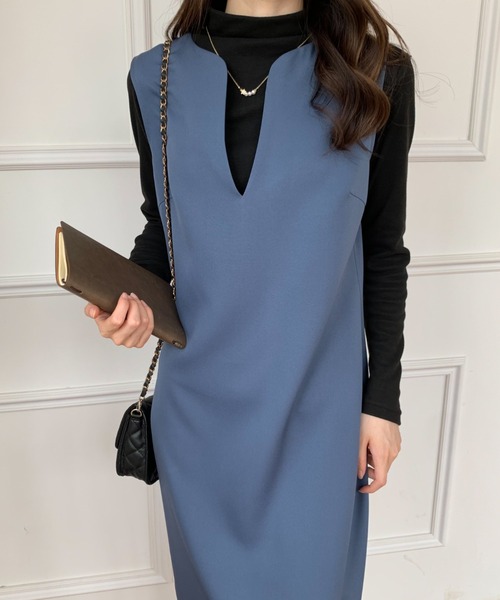 ABITOKYO（アビトーキョー）の「スキッパーロングジャンパースカート（ワンピース・レディース・ネイビー/ベージュ/モカ/ピンク/グリーン/ダークブラウン/カーキ/ブルーグレー/ブラック/アイボリー・L/M/S）」の3枚目の写真