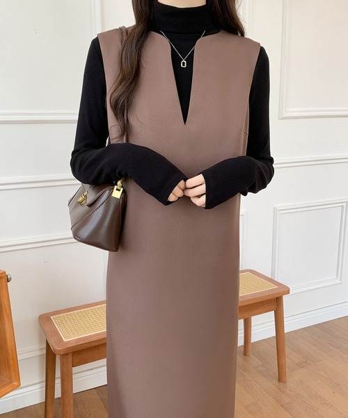 ABITOKYO（アビトーキョー）の「スキッパーロングジャンパースカート（ワンピース・レディース・ネイビー/ベージュ/モカ/ピンク/グリーン/ダークブラウン/カーキ/ブルーグレー/ブラック/アイボリー・L/M/S）」の5枚目の写真