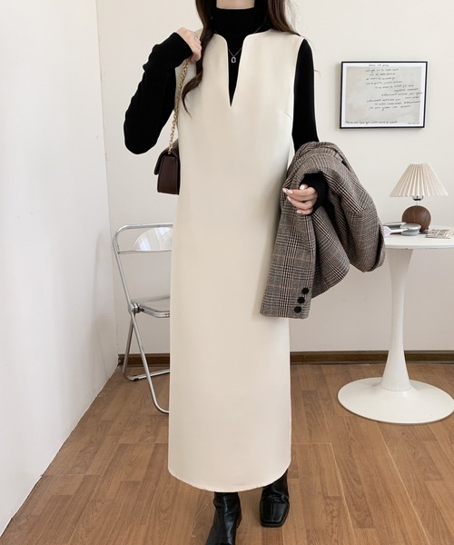 ABITOKYO（アビトーキョー）の「スキッパーロングジャンパースカート（ワンピース・レディース・ネイビー/ベージュ/モカ/ピンク/グリーン/ダークブラウン/カーキ/ブルーグレー/ブラック/アイボリー・L/M/S）」の21枚目の写真