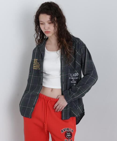 AVIREX(アヴィレックス)の「CHEMICAL WASH CHECK SHIRT/ケミカルウォッシュ チェックシャツ(シャツ/ブラウス・レディース・イエロー/オレンジ/モスグリーン・M/S)」の2枚目の写真