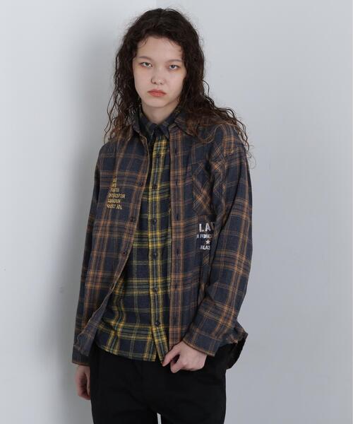 AVIREX(アヴィレックス)の「CHEMICAL WASH CHECK SHIRT/ケミカルウォッシュ チェックシャツ(シャツ/ブラウス・レディース・イエロー/オレンジ/モスグリーン・M/S)」の12枚目の写真