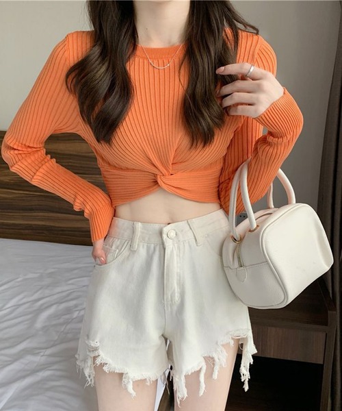 THISIS(ディスイズ)の「ツイストデザイン クロップドニットトップス(ニット/セーター・レディース・ピンク/ホワイト/ミント/オレンジ/ブラック/ブルー・FREE)」の15枚目の写真