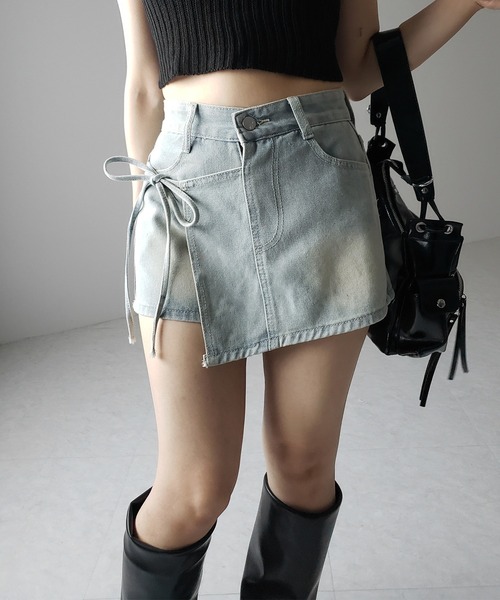 me+em select（ミームセレクト）の「【 ４size 】サイドリボンレイヤードウォッシュデニムミニスカパン ／　side ribbon layered wash denim mini skirt pants（デニムパンツ・レディース・ライトブルー・SMALL/MEDIUM/LARGE/X-LARGE）」の13枚目の写真