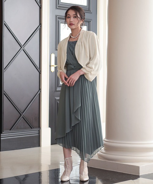 Jolie et Jolie(ジョリーエジョリー)の「着丈長めバックリボンデザインシフォンボレロ(カーディガン/ボレロ・レディース・ベージュ/ブラック・3L/S/M/L/LL/5L/4L)」の19枚目の写真