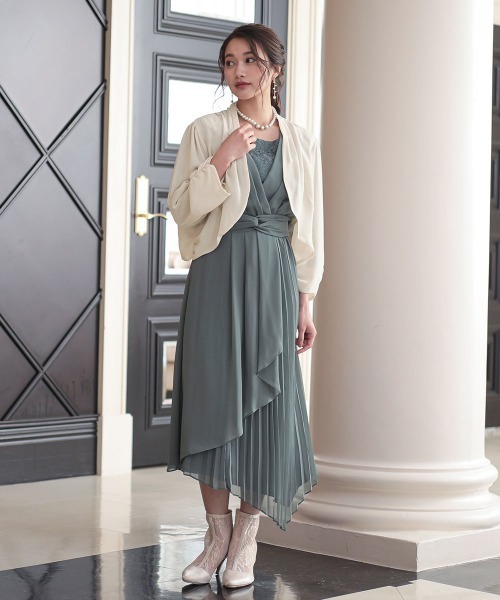 Jolie et Jolie(ジョリーエジョリー)の「着丈長めバックリボンデザインシフォンボレロ(カーディガン/ボレロ・レディース・ベージュ/ブラック・3L/S/M/L/LL/5L/4L)」の22枚目の写真