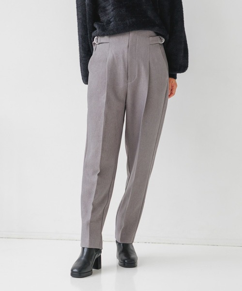 mysty woman（ミスティウーマン）の「Ｗベルトテーパードパンツ 149651（スラックス・レディース・グレー/チャコールグレー/ブルー系その他/ダークブラウン/ベージュ系その他・FREE）」の3枚目の写真