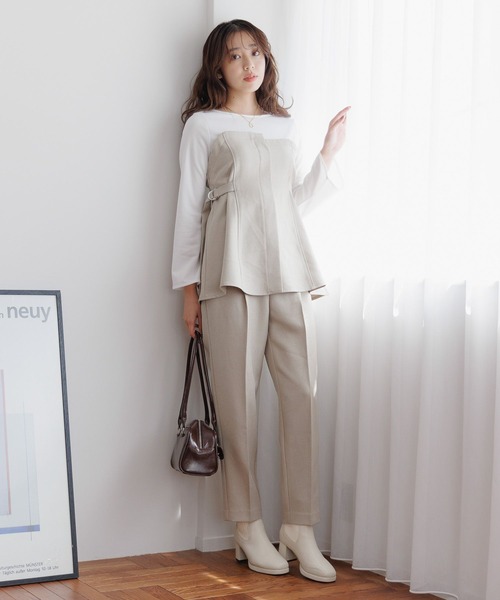 mysty woman（ミスティウーマン）の「Ｗベルトテーパードパンツ 149651（スラックス・レディース・グレー/チャコールグレー/ブルー系その他/ダークブラウン/ベージュ系その他・FREE）」の18枚目の写真