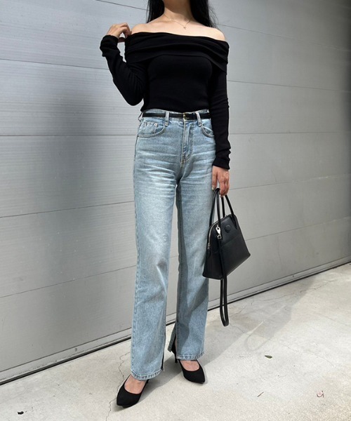 MODE ROBE(モードローブ)の「オフショルデザインニットトップス(ニット/セーター・レディース・グレー/アイボリー/ブラック・FREE)」の4枚目の写真