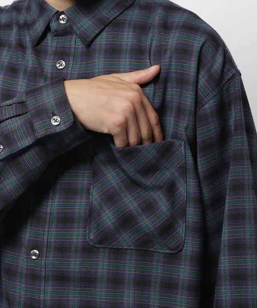 niko and...(ニコアンド)の「TRオンブレーチェックシャツ(シャツ/ブラウス・メンズ・ブラック/アイボリー/ブルー・MEDIUM/LARGE)」の13枚目の写真