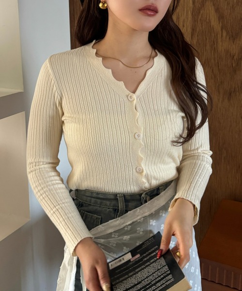 efill(エフィル)の「リブニット 素材 シンプル カーディガン(ニット/セーター・レディース・グレー/ベージュ・FREE)」の2枚目の写真