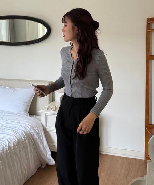 efill(エフィル)の「リブニット 素材 シンプル カーディガン(ニット/セーター・レディース・グレー/ベージュ・FREE)」の10枚目の写真