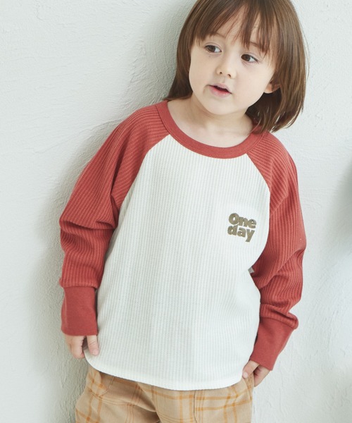 pairmanon(ペアマノン)の「ワッフル 選べるデザイン ワンポイント刺繍入り アソート Tシャツ(Tシャツ/カットソー・キッズ・ブルー/ミント/ベージュ/ピンク/ブラウン/テラコッタ・90/120/150/100/110/130/140)」の3枚目の写真