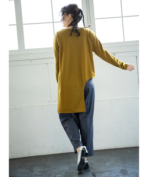 OSMOSIS(オズモーシス)の「アシンメトリーヘムプルオーバー(Tシャツ/カットソー・レディース・オリーブ/ブラック/ブルー/ホワイト・ONE SIZE)」の6枚目の写真